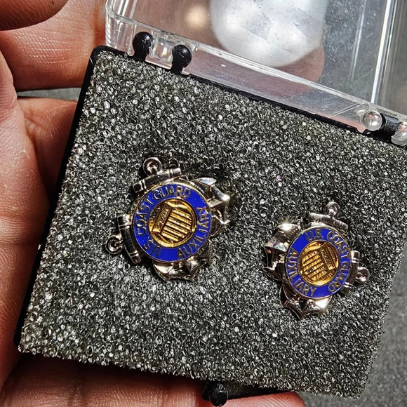 Coast Guard Auxillary Emblem Earings Metalic Silver Tone In Case New Without Tag - Picture 4 of 7